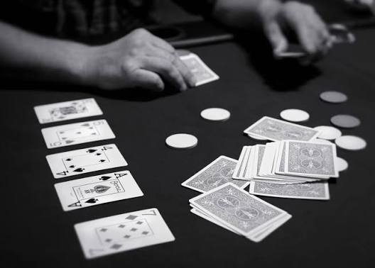 Sơ đồ 10 tay bài mạnh yếu trong Texas Hold’em